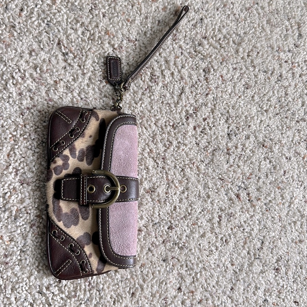 COPY - Coach wristlet in lavender suede and leopard fur